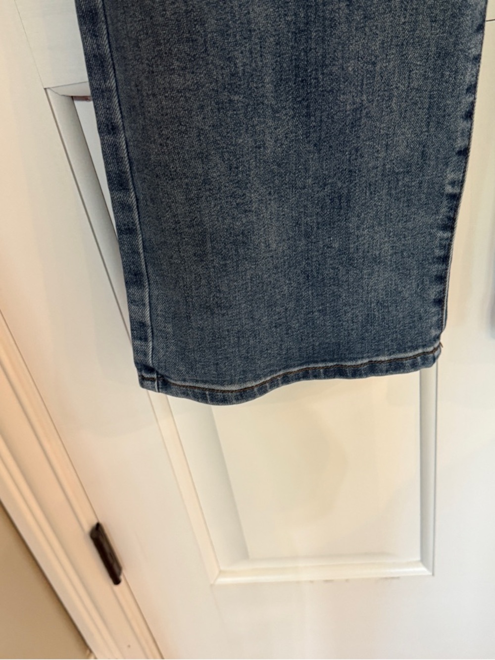 Kut From The Kloth Lucy High Rise Wide Leg Jeans Size 8 Medium Wash 25365 - Picture 6 of 15